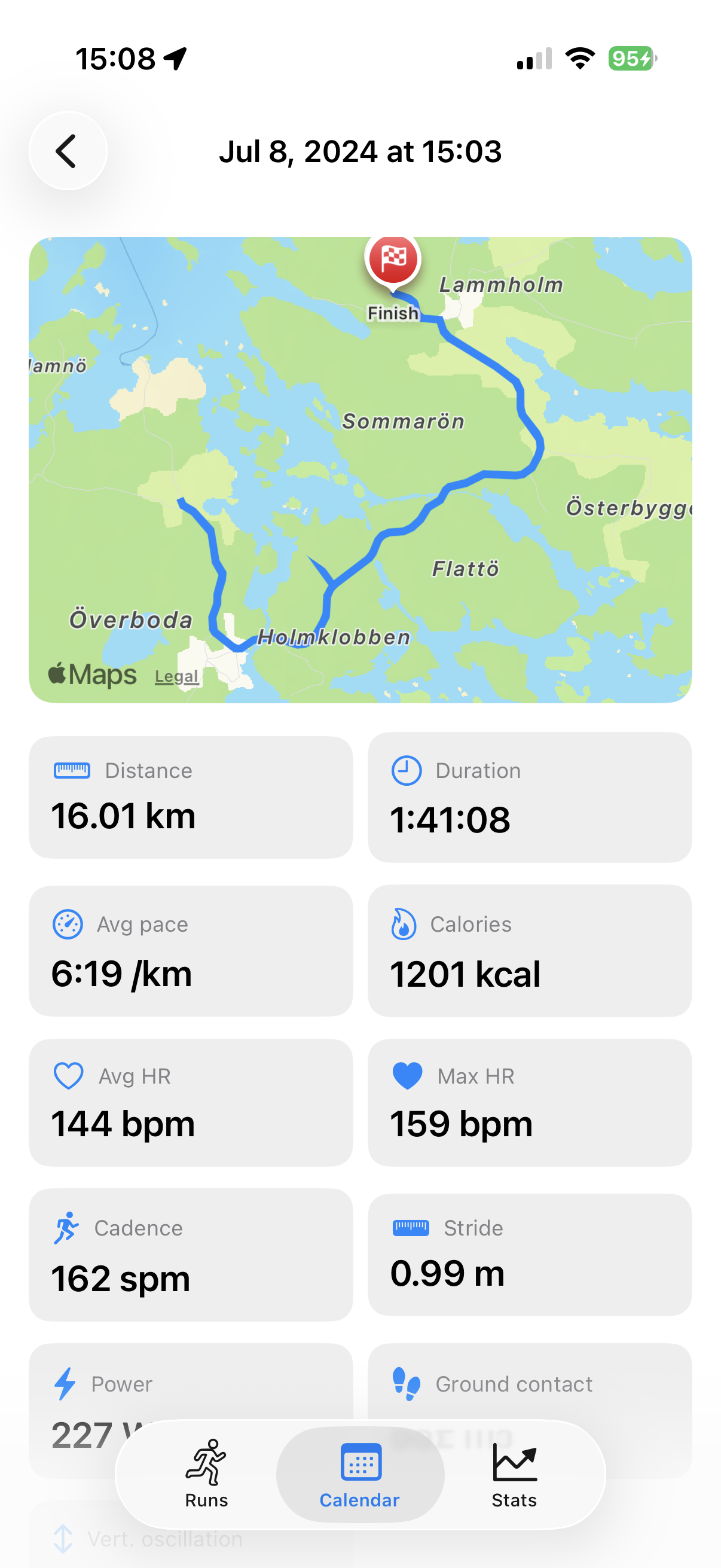 A 16 km run with route, pace, heart rate, and watch metrics